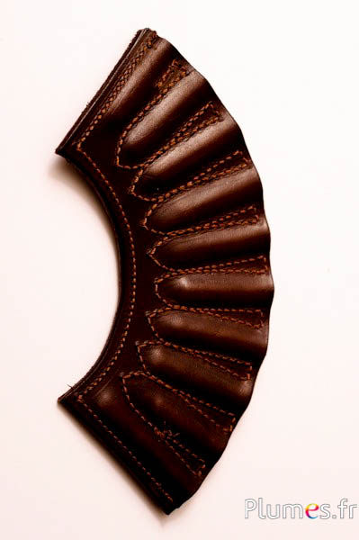 Support d’éventail en cuir cousu - 10 emplacements - chocolat
